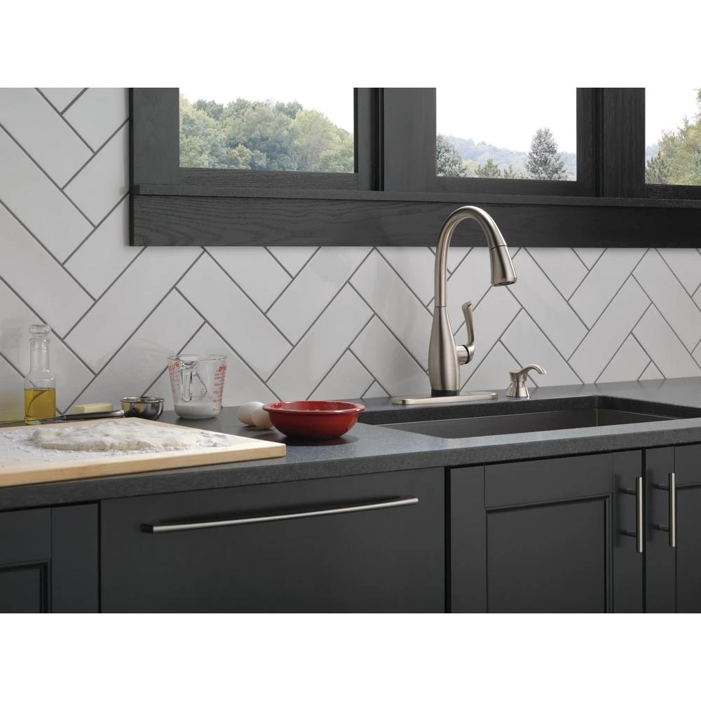 Dominic Single-Handle Pull-Down Sprayer Kitchen Faucet With Touch2O & ShieldSpray Technology In SpotShield Stainless 4 Dominic Single-Handle Pull-Down Sprayer Kitchen Faucet With Touch2O & ShieldSpray Technology In SpotShield Stainless - Image 2