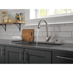 DeLuca Single-Handle Pull-Down Sprayer Kitchen Faucet With ShieldSpray Technology And Soap Dispenser In Stainless -Master Locks Shop 3e62e55a37c22fca094fc8acdd7afb1e 1800x1800
