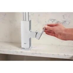 Tallinn Single-Handle Pull-Out Sprayer Kitchen Faucet With Soap Dispenser In StarLight Chrome -Master Locks Shop c47bffde954636d7fe2ad3e158751750 1800x1800