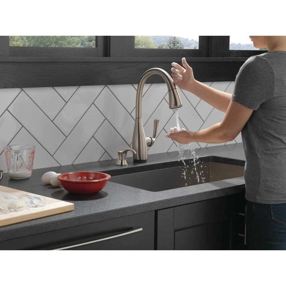 Dominic Single-Handle Pull-Down Sprayer Kitchen Faucet With Touch2O & ShieldSpray Technology In SpotShield Stainless 6 Dominic Single-Handle Pull-Down Sprayer Kitchen Faucet With Touch2O & ShieldSpray Technology In SpotShield Stainless - Image 4